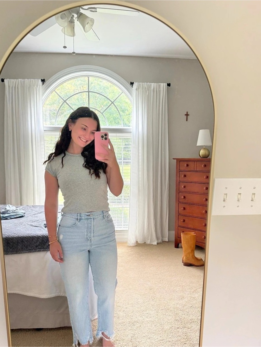 PacSun High Rise Straight Jeans Straight Leg Distressed Jeans in Blue Waist 28